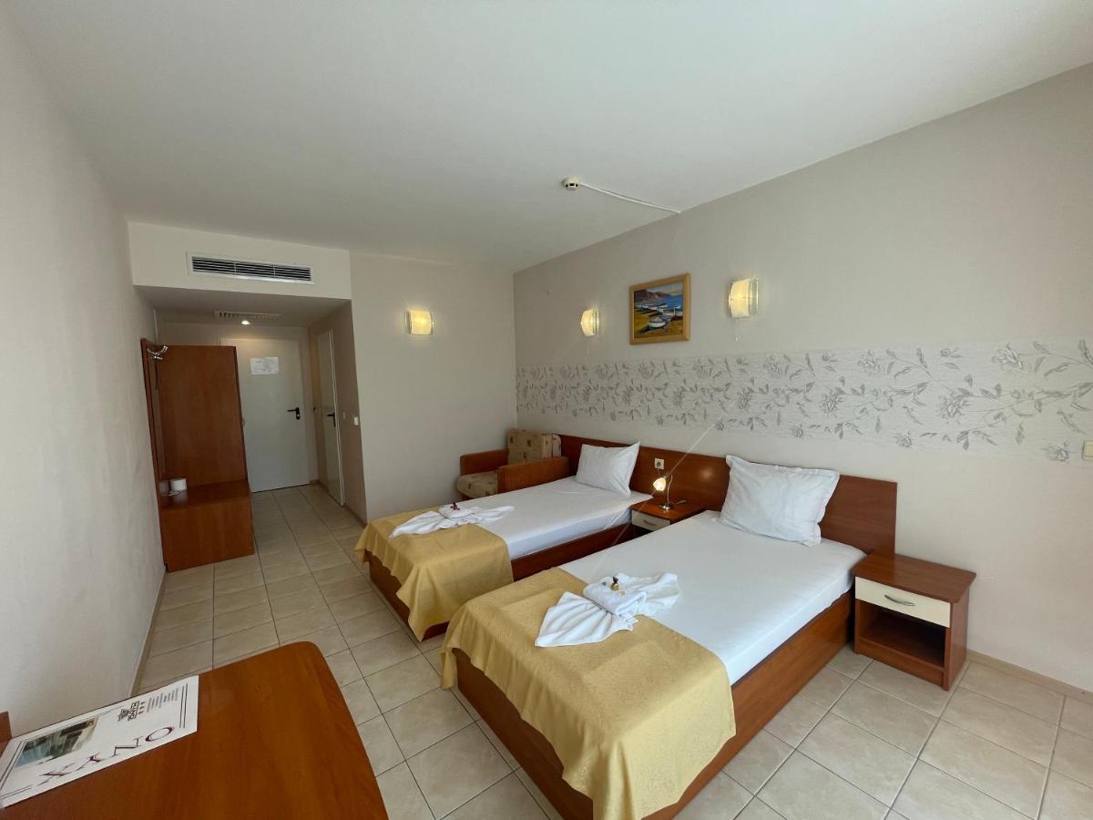 Hotel Onyx Kiten  Bagian luar foto