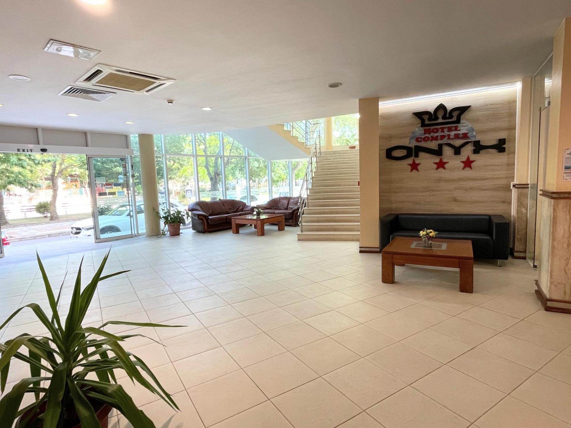 Hotel Onyx Kiten  Bagian luar foto