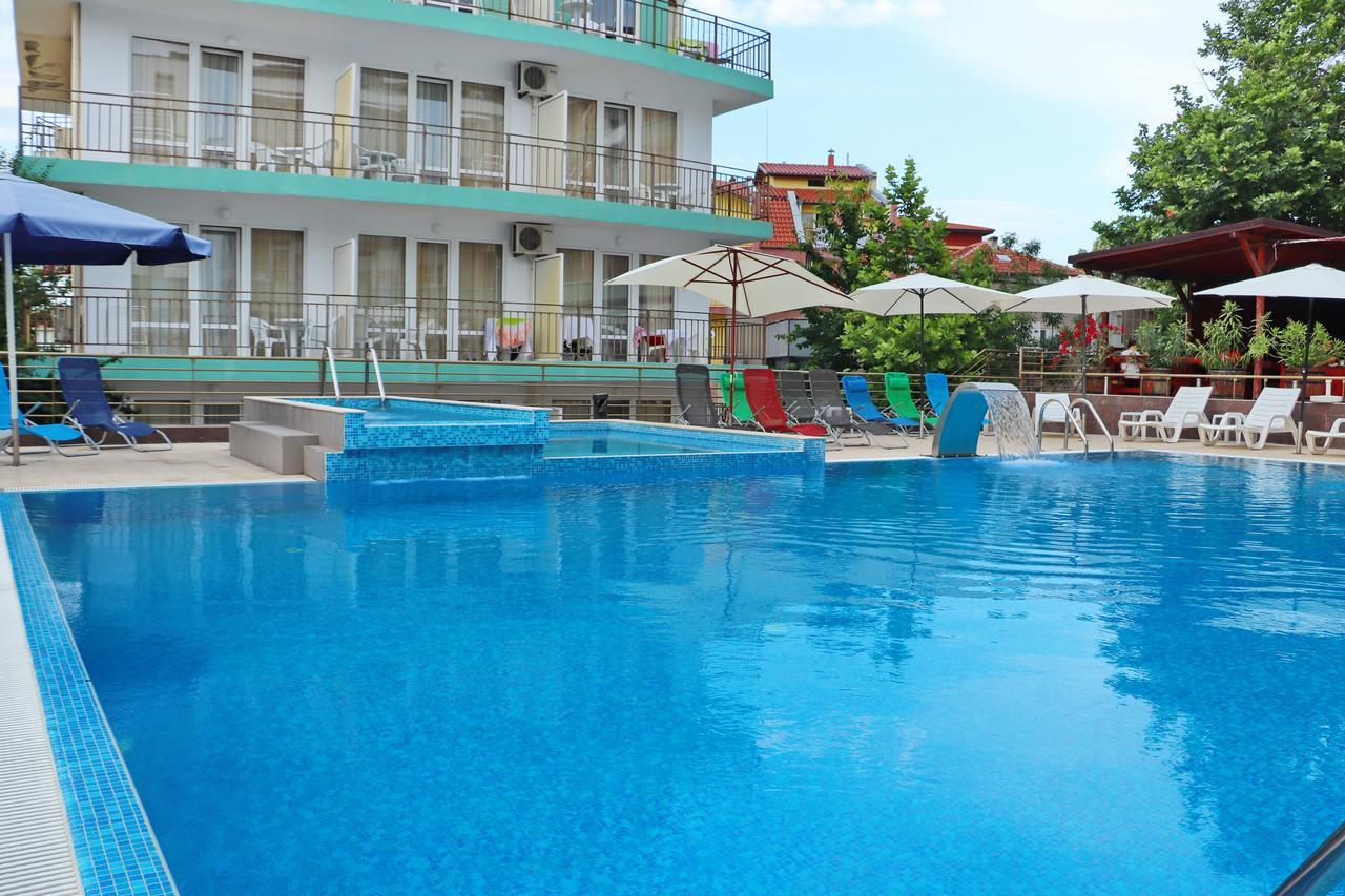Hotel Onyx Kiten  Bagian luar foto